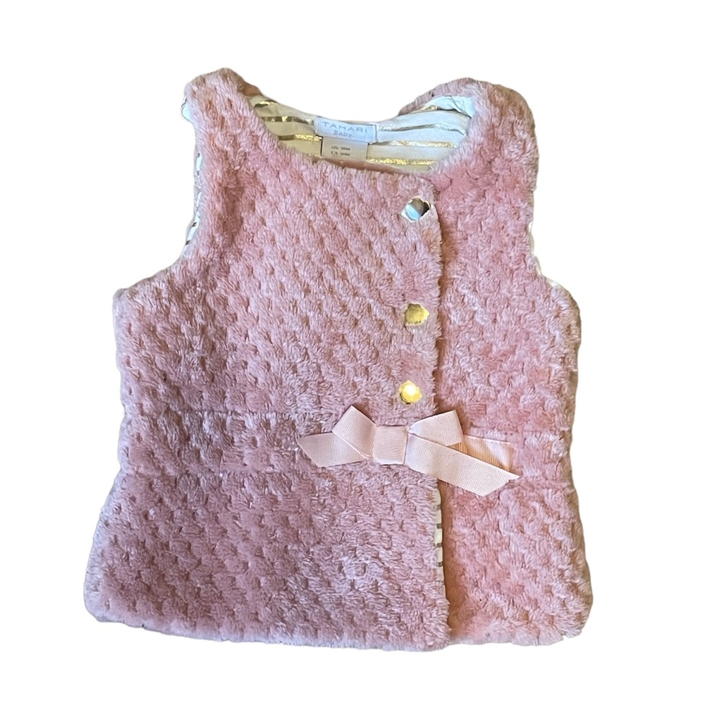 NWOT tahari pink furry vest. 18M